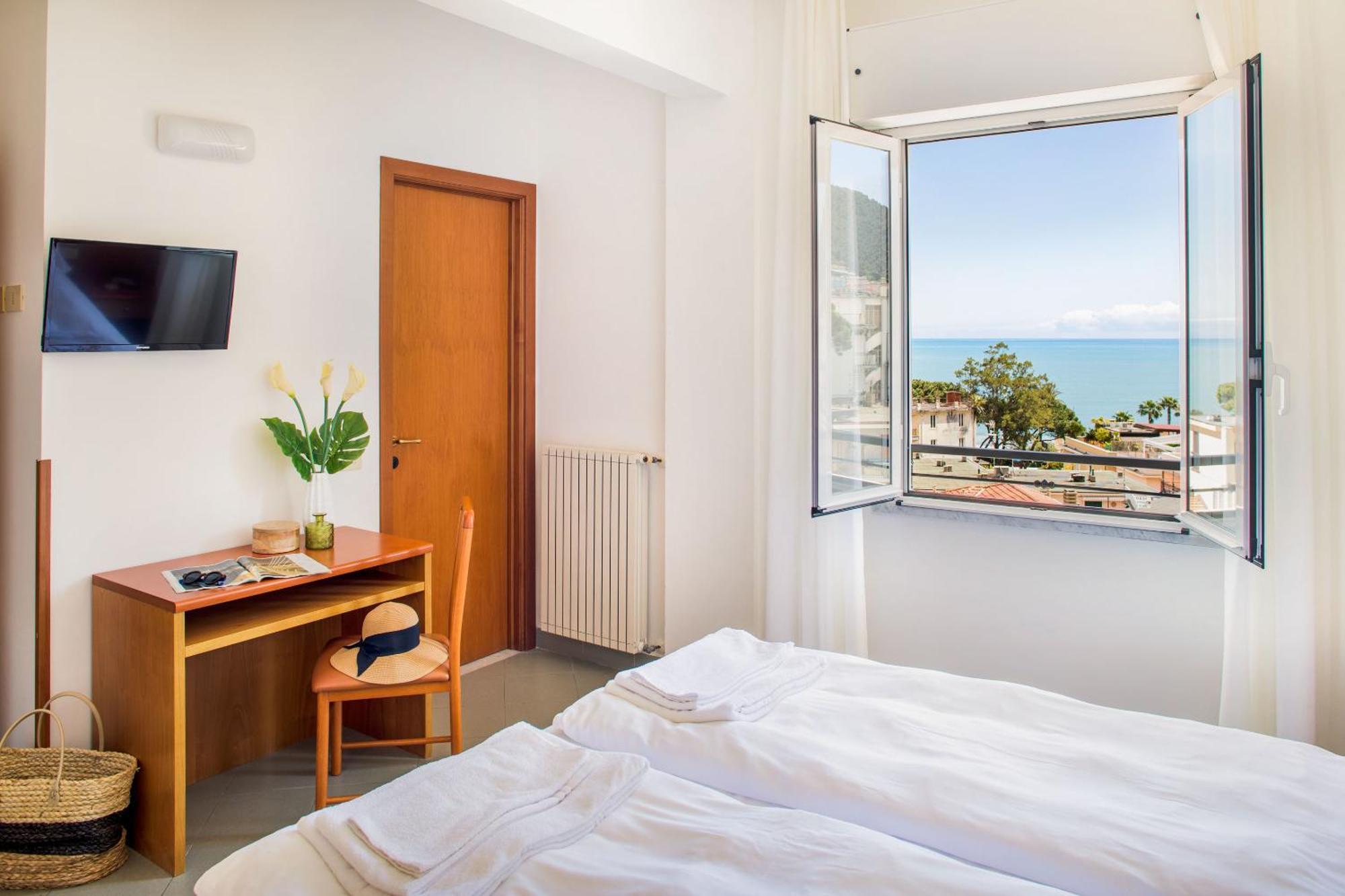Tritone 3* Laigueglia