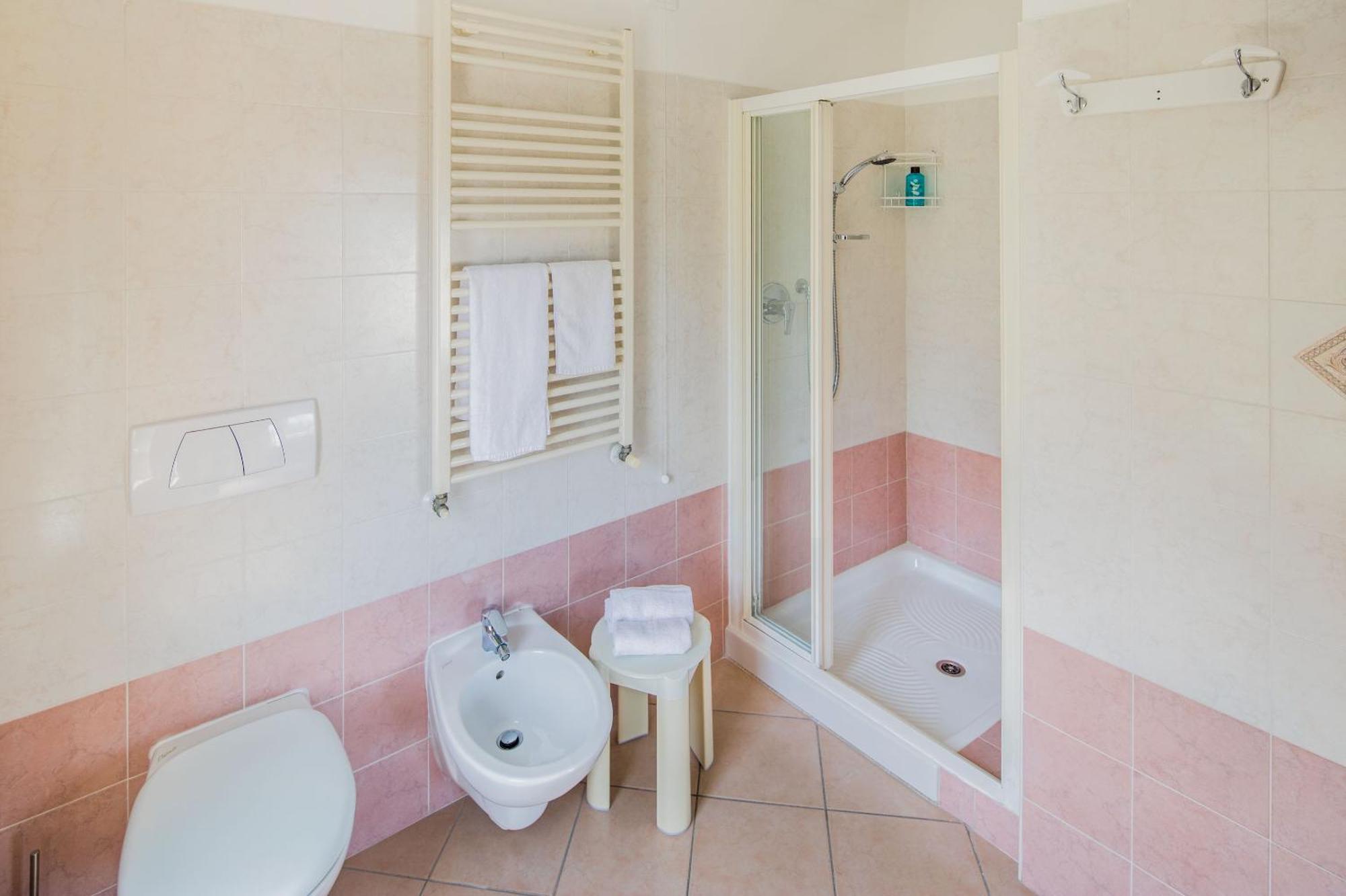 Tritone Hotel 3*
